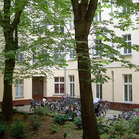 Quiet Courtyard Apartment เบอร์ลิน ภายนอก รูปภาพ