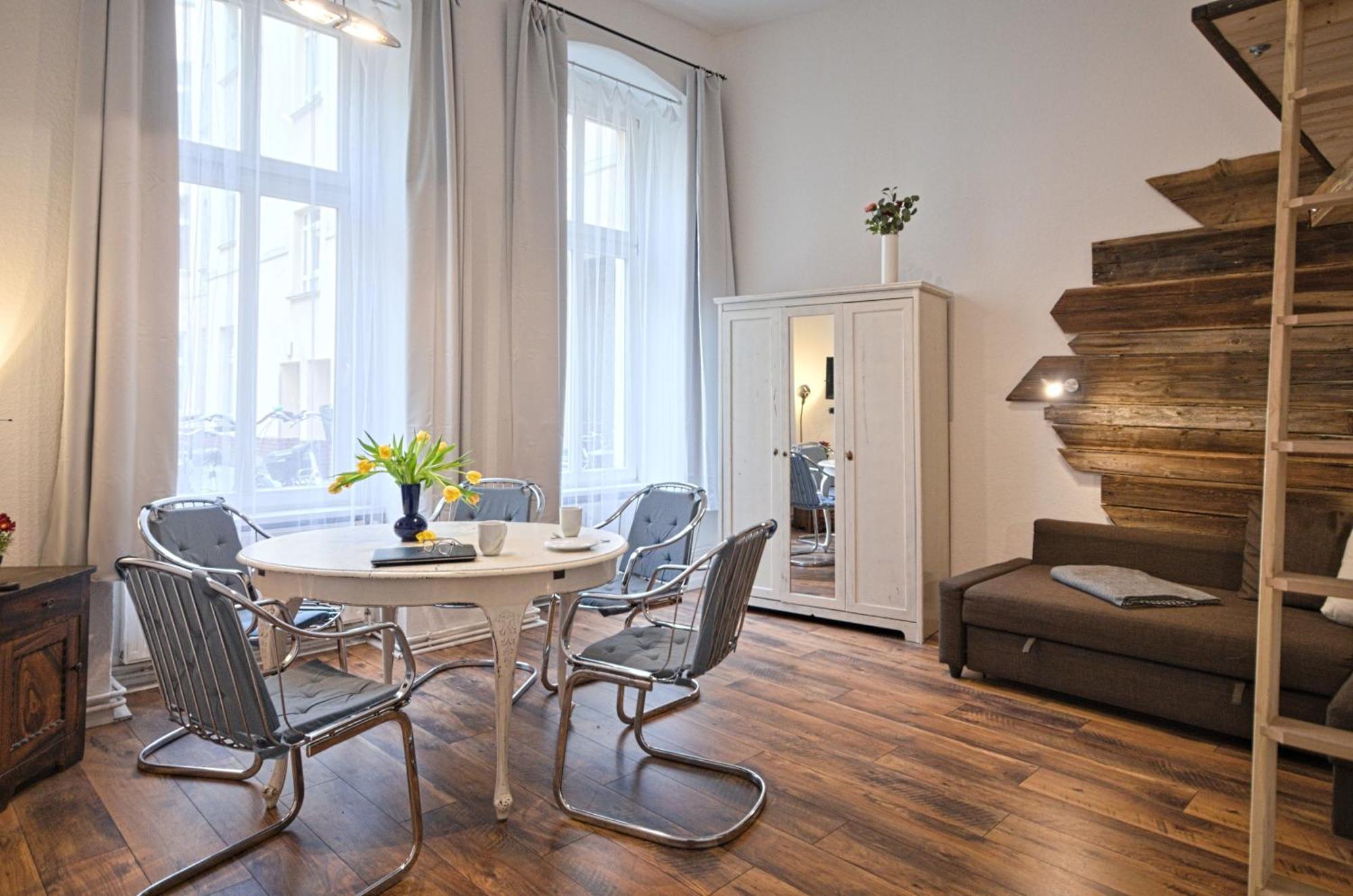 Quiet Courtyard Apartment เบอร์ลิน ภายนอก รูปภาพ